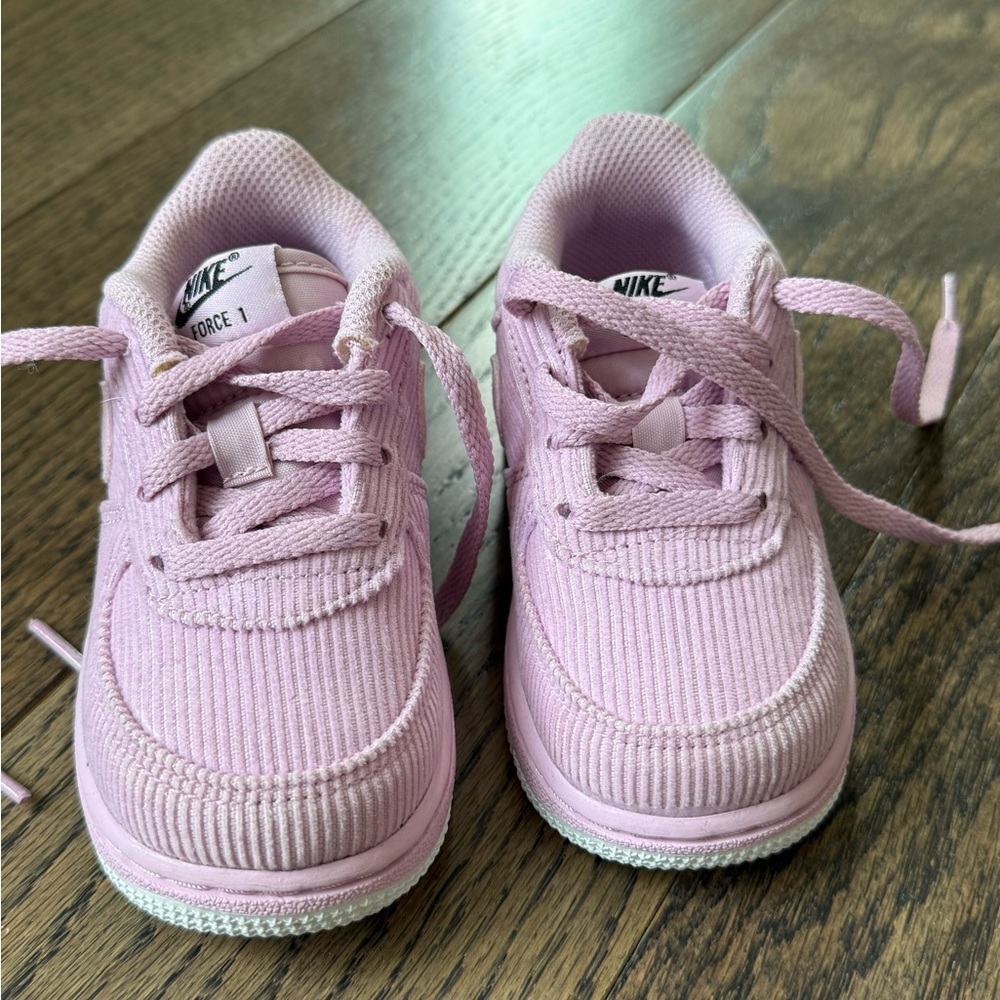 Nike Kids Pink Sneakers toddler size 7 NWOT - Picture 8 of 10